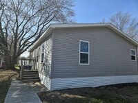 Building Photo - 11344 6th St NE