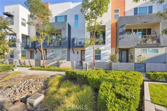 Building Photo - 9958 Artesia Blvd