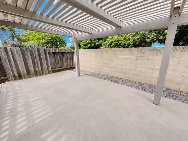 Building Photo - 3727 Mesa Oak Ln