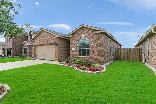Building Photo - 5114 Harbor Palm Dr