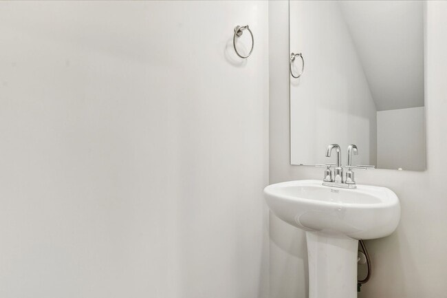 Building Photo - BRAND NEW! - 3 bed, 2.5 Bathroom End Unit Townhome - Located in The Solana Community -Durham- Ava...