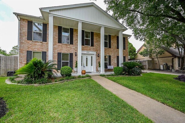 Building Photo - 11503 Briar Rose Dr