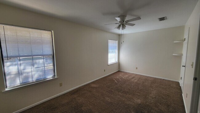 Building Photo - 226 Pelham Rd
