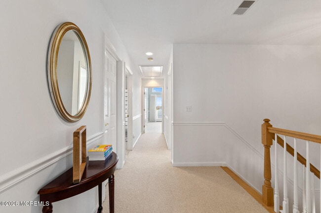 Building Photo - 116 Sunset Dr N