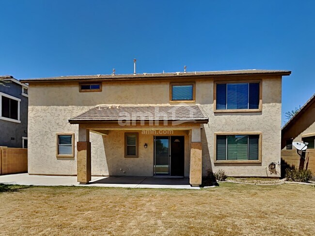 Building Photo - 19395 E Carriage Way