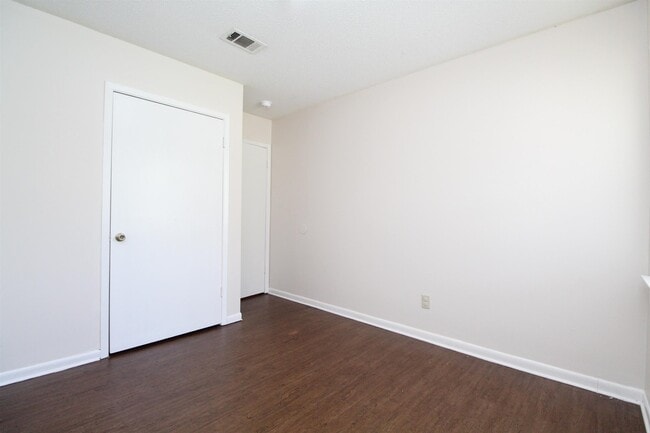 Building Photo - 5209 Charbar Dr