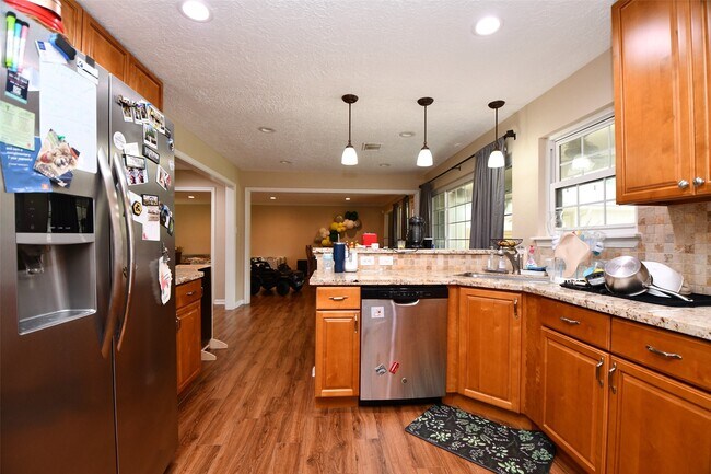 Building Photo - 3410 Plum Brook Ln