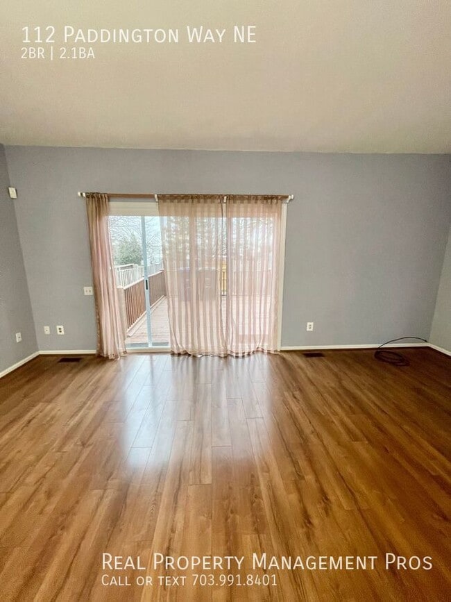 Building Photo - 112 Paddington Way NE