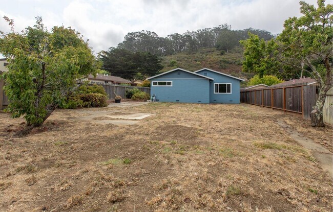 Building Photo - 1651 Rosita Rd