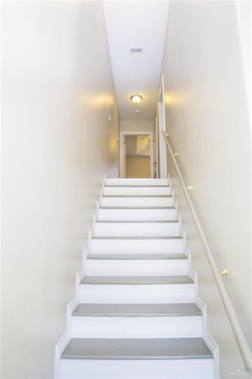 Building Photo - 213 S 49th St