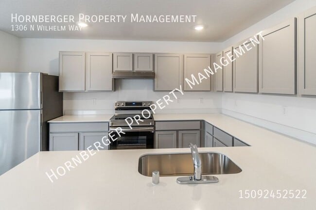 Building Photo - 1306 N Wilhelm Wy