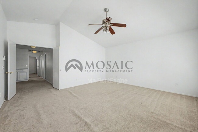 Building Photo - 820 N Granada Dr