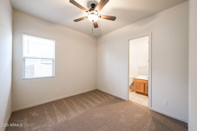 Building Photo - 24955 N 170th Dr