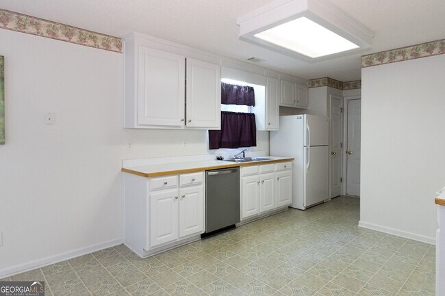 Building Photo - 2804 James Henry Dr