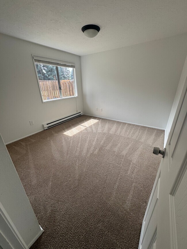 Building Photo - 1534-1536 Westhaven Pl
