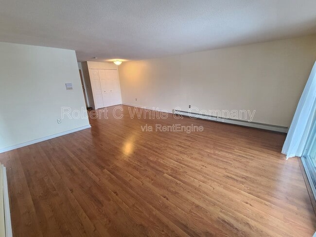 Building Photo - 12 Stony Brook Dr