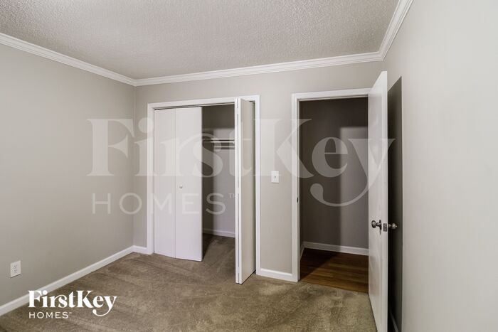 Building Photo - 4131 Warren Rd