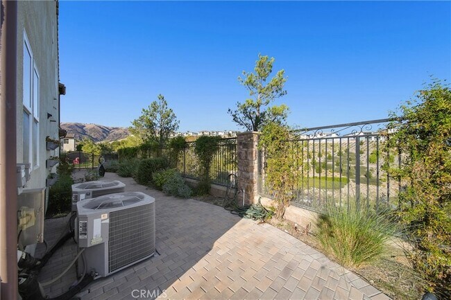 Building Photo - 11662 N Ricasoli Way