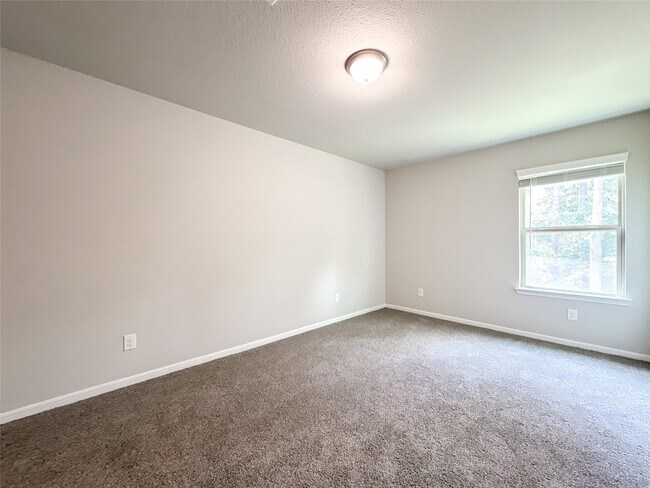 Building Photo - 105 Camelot Pl Ct