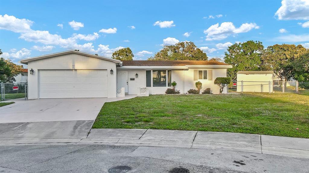 Building Photo - 290 NW 65th Ave