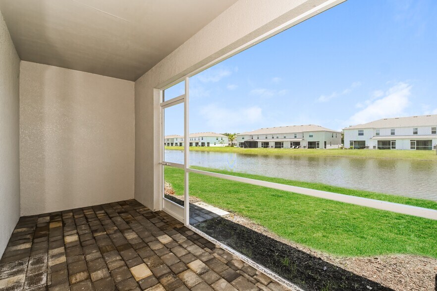 Building Photo - 15038 Wildflower Cir