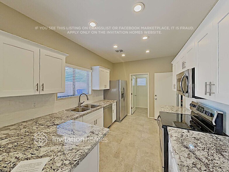 Building Photo - 6335 S Kimberlee Way