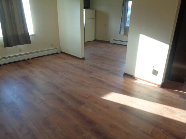 Building Photo - 708 Paul St