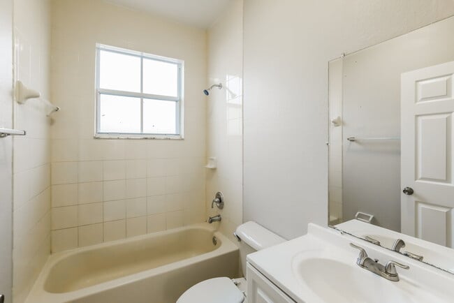 Building Photo - 11108 SW 243rd Ln