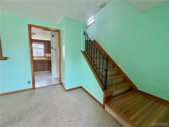 Building Photo - 47 Leonore Rd