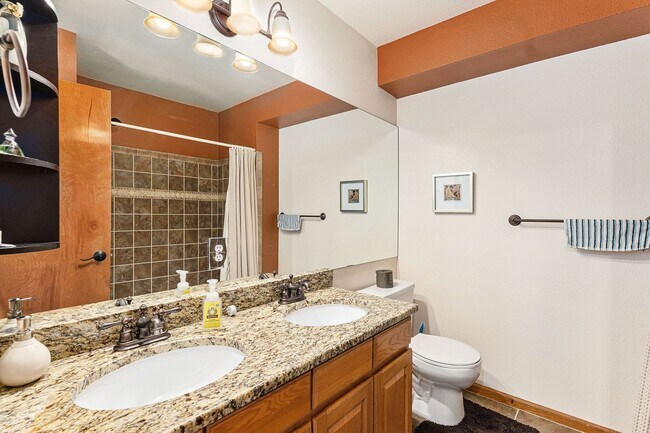 Building Photo - 10788 W Vista View Dr