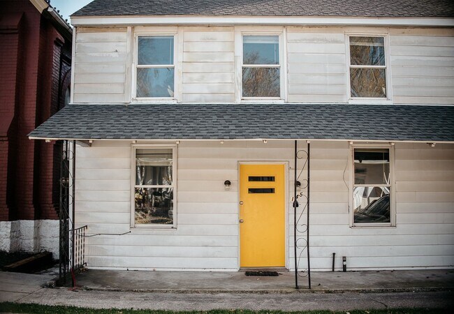 Primary Photo - 145 Race St