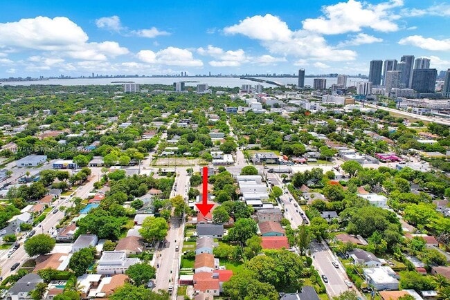 Building Photo - 250 NW 43rd St