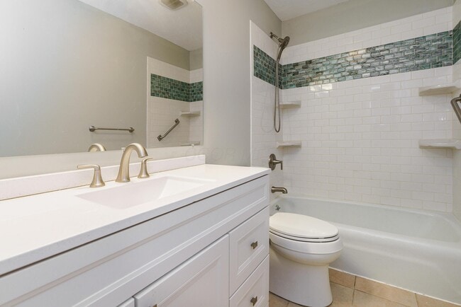 Building Photo - 1217 Weybridge Rd