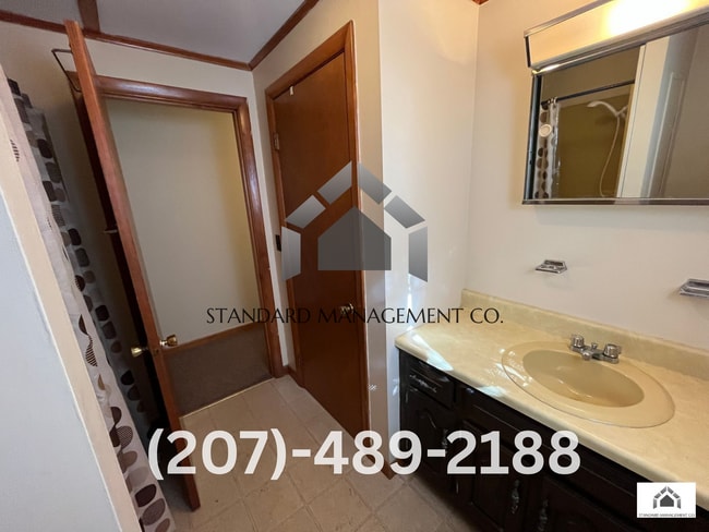 Building Photo - Four Bedroom Single Family House for Rent ...