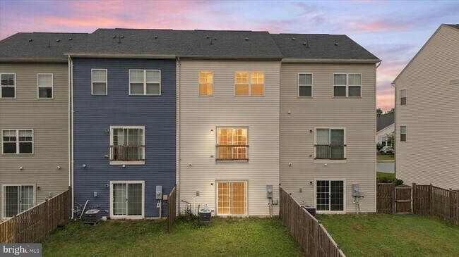 Building Photo - 246 Norland Knoll Dr