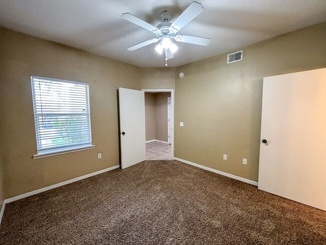 Building Photo - The Gables #29 - Pet Friendly!