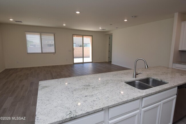 Building Photo - 12115 N Candywine Dr
