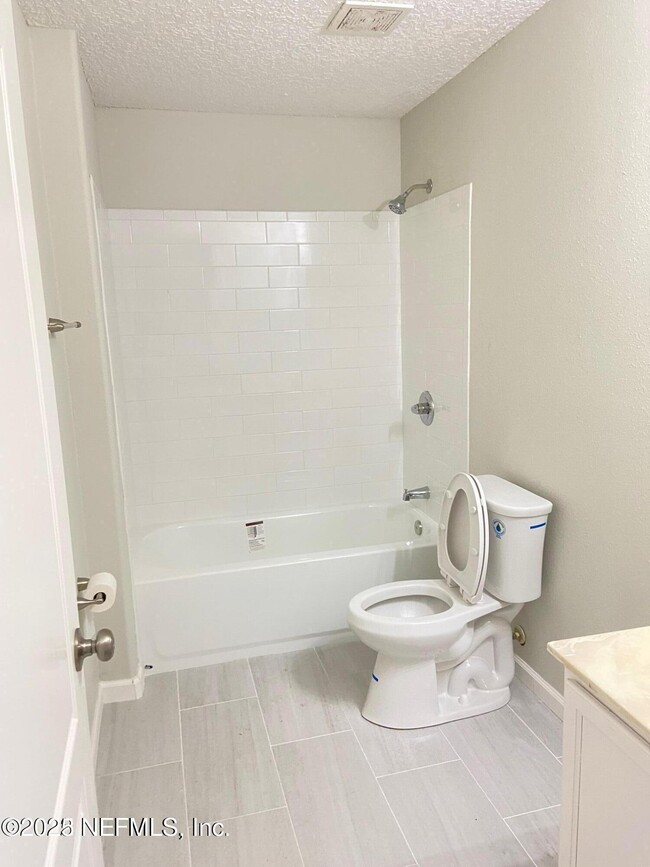 Building Photo - 408 Monet Ave