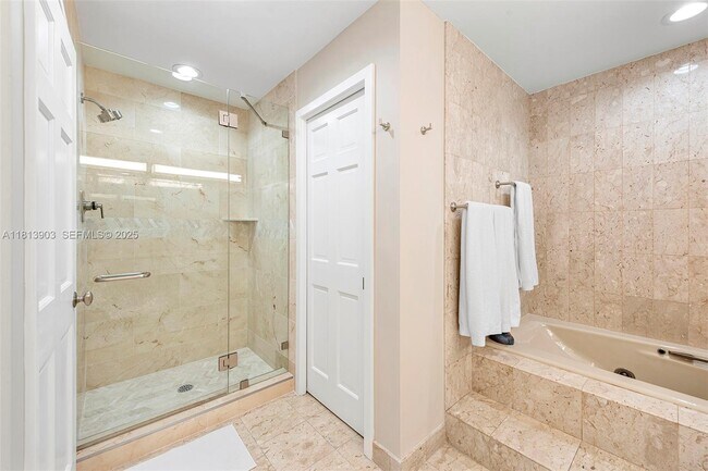 Building Photo - 19253 Fisher Island Dr