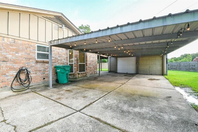 Building Photo - 10506 Sagepark Ln
