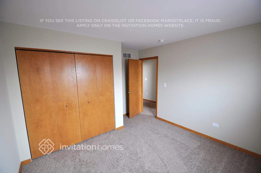 Building Photo - 1420 Lily Cache Ln