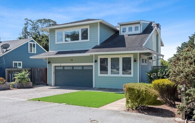 Front Yard - 430 3rd Ave