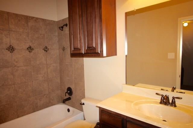 Building Photo - 4269 Comanche Dr