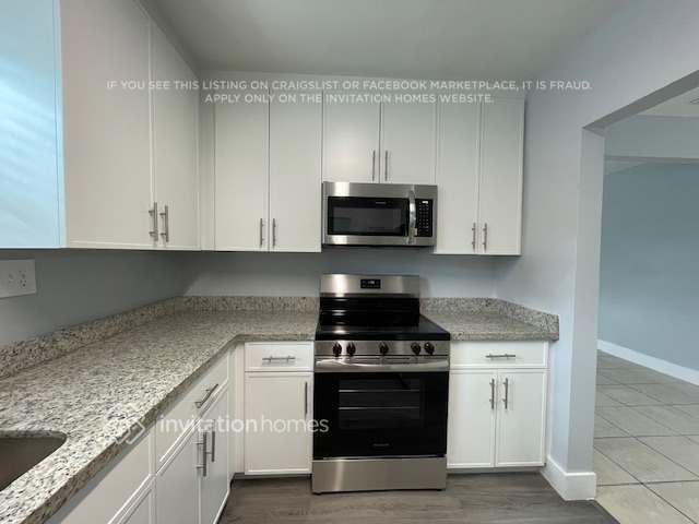 Building Photo - 3120 SW 27th St