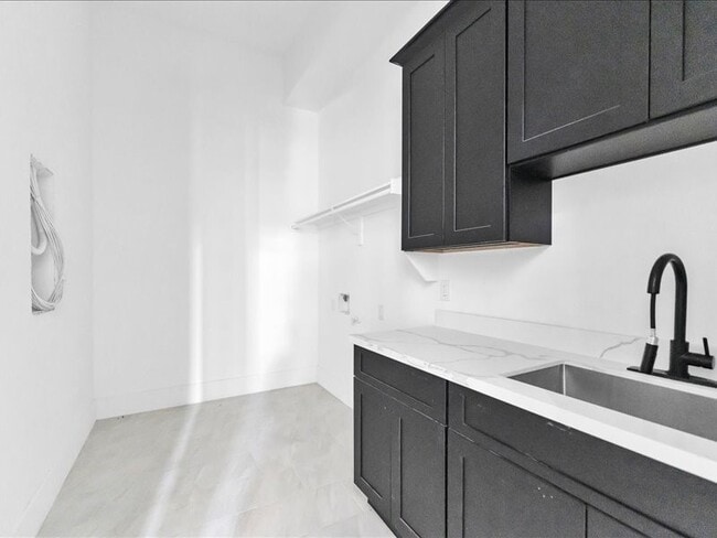 Building Photo - 8115 Cedar Brush Cir