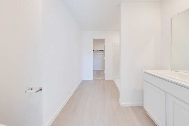 Building Photo - 29043 Pearl Barley Wy