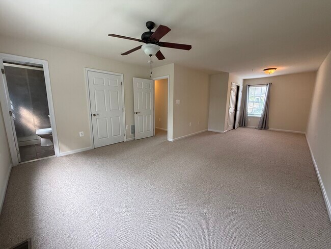 Building Photo - 20850 Autumn Mill Ct