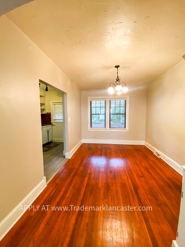 Building Photo - 485 New Dorwart St