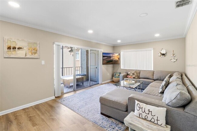 Building Photo - 1579 Greenlea Dr