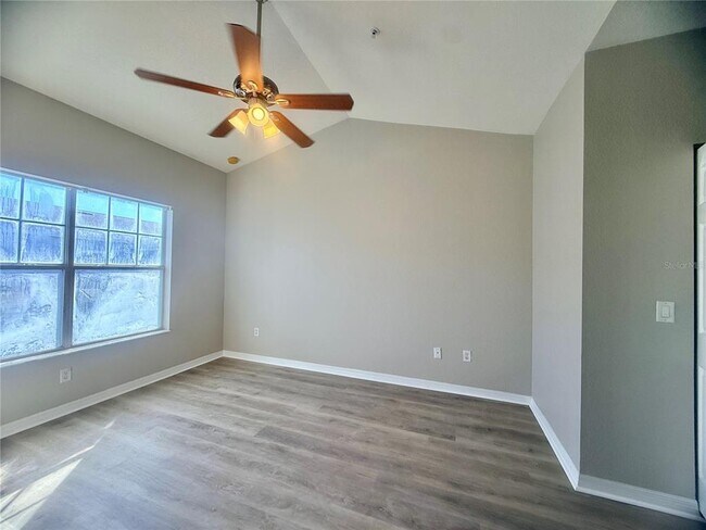 Building Photo - 2424 Grand Central Pkwy